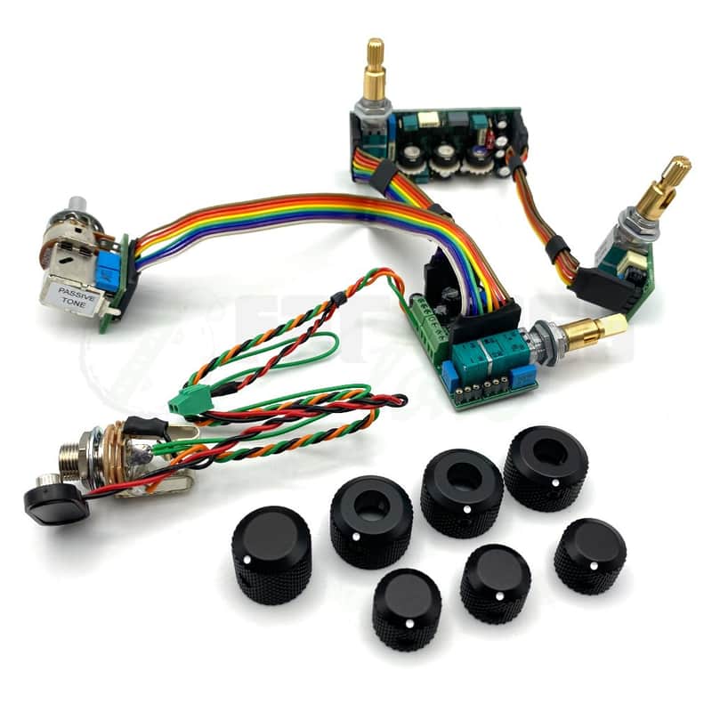 John East Uni-Pre 4 Knob Version - 3 Band Bass Preamp - Black Bild 1