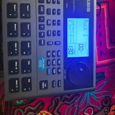 Alesis SR-18