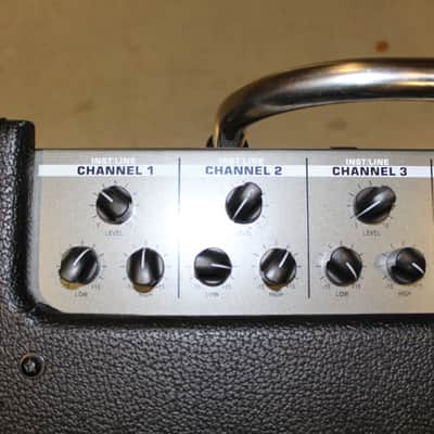 Peavey KB5 Keyboard Amplifier image 3