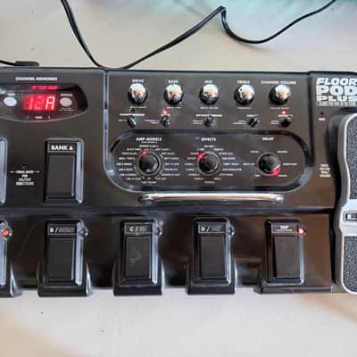 Line 6 Floor POD Plus Multi-Effect and Amp Modeler 2010's - Black image 1