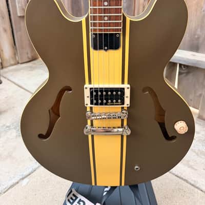 Epiphone Tom DeLonge Signature ES-333 2008 - 2019 - Brown with Cream Stripe image 4