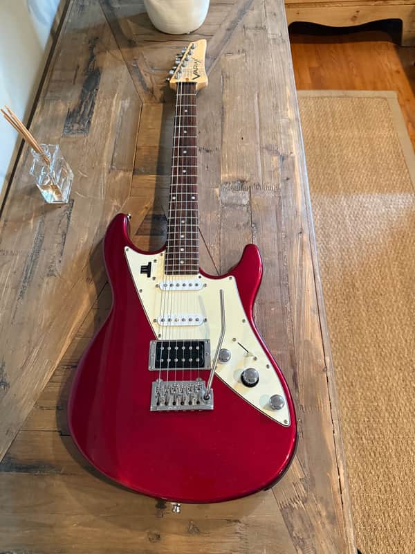 Line 6 JTV-69 James Tyler Variax Modeling Electric Guitar