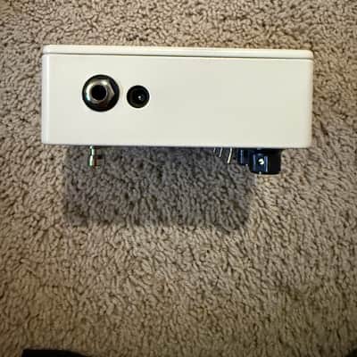 Walrus Audio EB-10 Preamp/EQ/Boost 2020 - Cream image 5