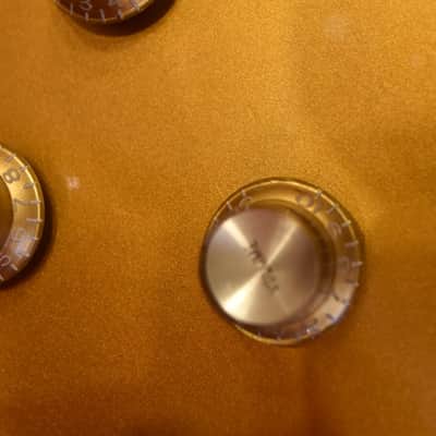 Gibson Les Paul Classic Gold Top image 20