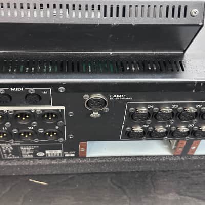 Yamaha LS9-32 32-Input Digital Mixing Console in Calzone Roadcase w/Wheels #7310 image 9