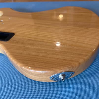 OLP by Ernie Ball MM 5-string Stingray body Natural w/ accessories image 4