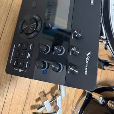 Roland VAD507 Acoustic Design Series Electronic V-Drum Kit 2025 - Black (incl. noise eater hi-hat & double kick hardware, throne, mat, riser, extra low-volume cymbals, and more) image 14
