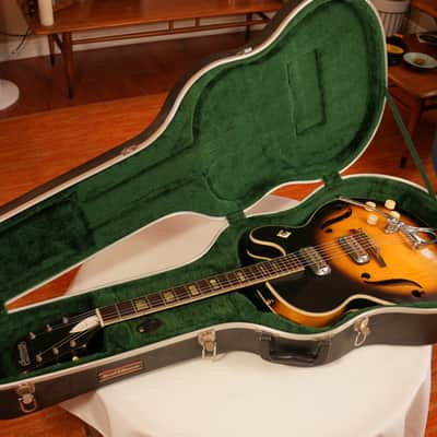 1966 Harmony H70 Meteor with Bigsby - Sunburst image 10
