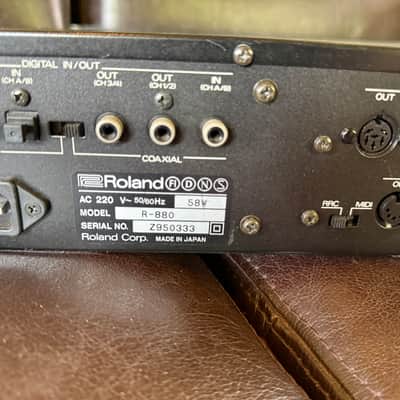 Roland  R880 ( vintage Lexicon 480 clone!) plus remote image 9