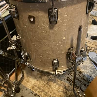 Ludwig Classic Maple 4 piece set 2000’s - vintage marine pearl image 3