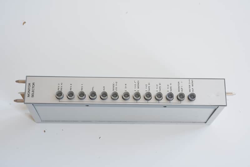 Studer 089 - monitor selector - 1.090.082 image 1