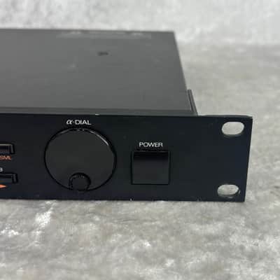 Roland GP-16 Digital Guitar Effects Processor unit image 2
