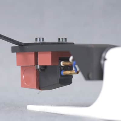 Nagaoka MP-10 Phono Stereo Cartridge W/ Head shell In Excellent Condition image 9