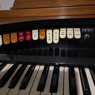 Conn 640 Theatre Organ w/ Built-in Speakers, 25-Note Pedalboard and Bench! image 4