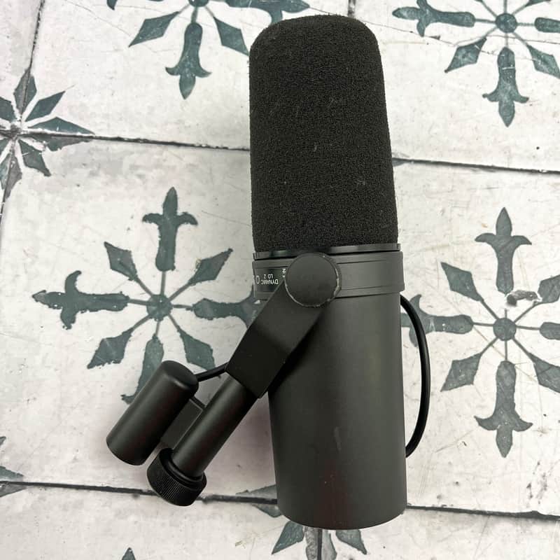 Shure SM7B Cardioid Dynamic Microphone image 1