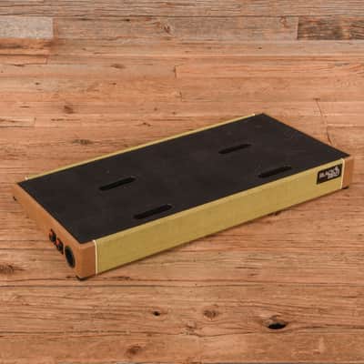 Blackbird Pedalboard w/Tour Case image 2