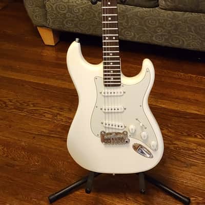 G&L Legacy USA 2010 - Vintage White image 1