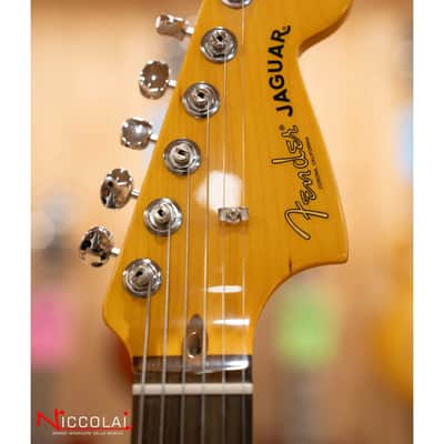 FENDER American Professional Classic Jaguar Rosewood Fingerboard 3-Color Sunburst image 10