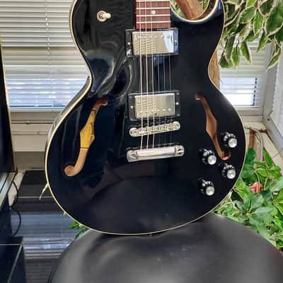 Gibson ES-235 2019 Gloss Ebony Semi-Hollow Electric Guitar image 3