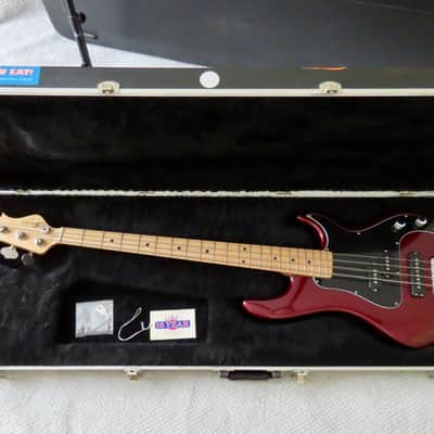 G&L Series SB-2 Bass with Maple Fretboard Mid 1995 - Fullerton Red image 10