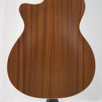 Guild Westerly Collection OM-240CE Natural image 7