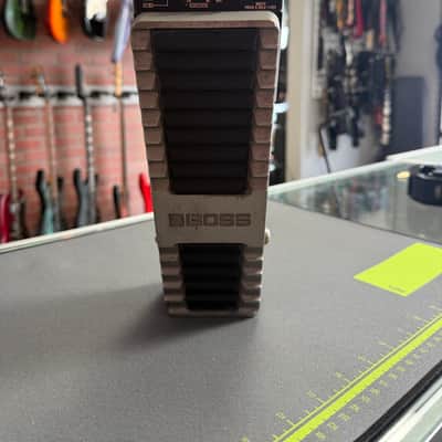 Boss PW-10 V-Wah | Reverb