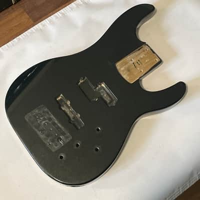 1990's Japan Jackson Professional Concert V 5 String Forest Green Metallic P & J Black Bass Guitar Body image 3