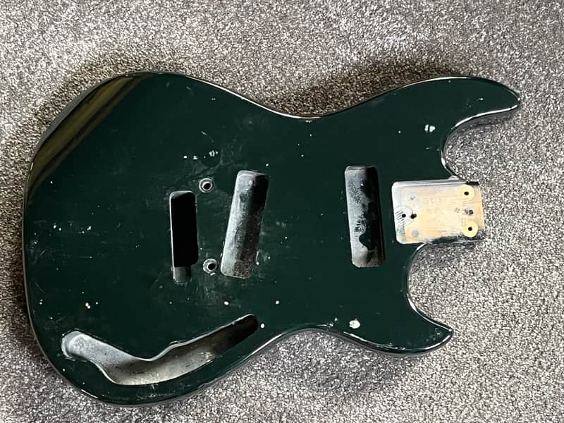 G&L Skyhawk