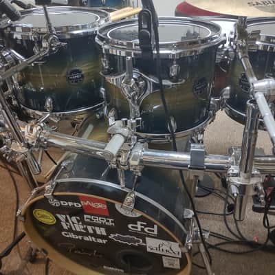 Mapex Armory 7 Piece Drum Set - Bass and Toms - Rain Forest Burst image 1