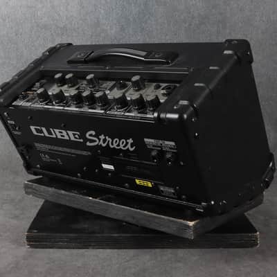Roland Cube Street Combo Amp - 2nd Hand image 6