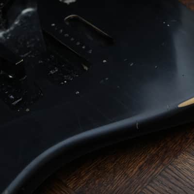 Allparts Stratocaster Body Black Aged Relic Nitrocellulose Lacquer Fender Licensed Strat image 15