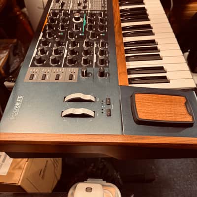 Arturia PolyBrute 6 Voice Polyphonic Morphing Analog Synthesizer 2021 image 4