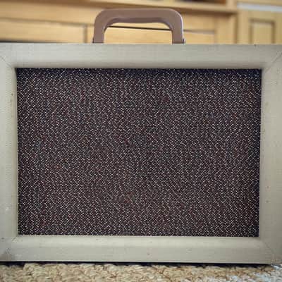 Airline 62-9031 1965 Cream/Gold image 2