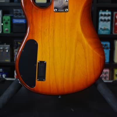 Ernie Ball Music Man Sterling USA 4H with Rosewood Fretboard 2000 - Honey Burst image 13