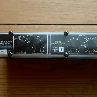 Electro-Voice EV XEQ-2 - Black image 4