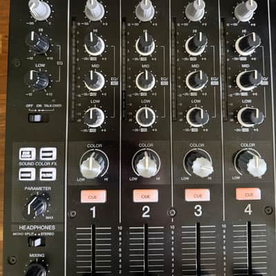 Pioneer DJM-750MK2 w/ Odyssey Flight Case & Decksaver image 9