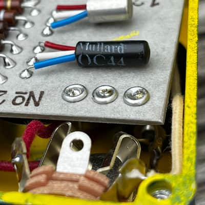 Isle of Tone Haze 67 mini Fuzz 2025 // Mullard OC44 image 10