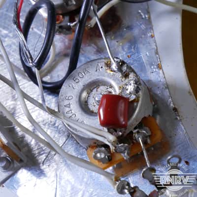Fender Stratocaster 1975 - Sunburst image 19