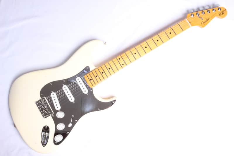 Fender / Nile Rodgers Hitmaker Stratocaster®, Maple Fingerboard, Olympic White Secondhand! [119292]