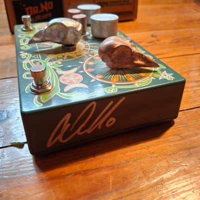 Dr. No Effects 11:11 signature Alain Johannes fuzz wah 2024 - Green image 3