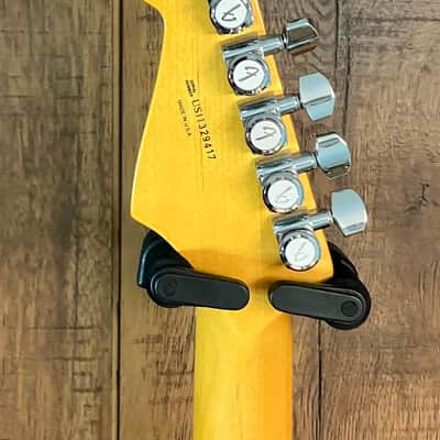 Fender American Deluxe V Stratocaster Strat V-neck Tweed Case - Sunburst image 8