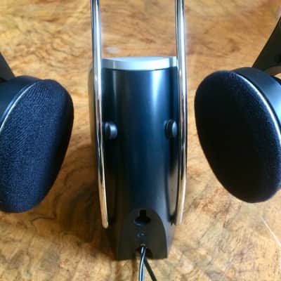 Sennheiser RS 120-II Wireless RF headphone system image 9