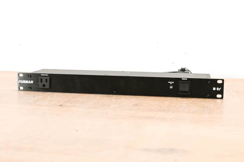 Furman M-8x2 8-Outlet Power Conditioner CG013ZZ image 1