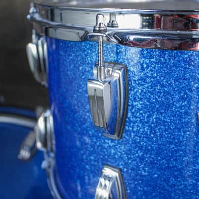 Ludwig Classic Maple Blue Sparkle Fab 3 Piece Kit image 9