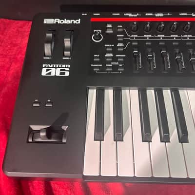 Roland FANTOM-06 61-Key Workstation Keyboard 2022 - Present - Black image 2