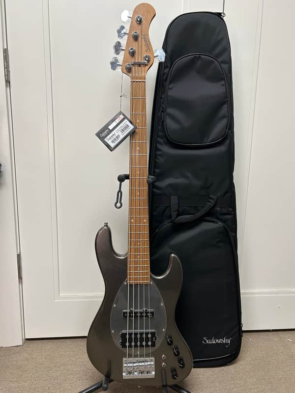 Sadowsky MetroExpress 21 Fret Vintage M/J Bass 5 String Morado Fretboard - Silver Metallic image 1