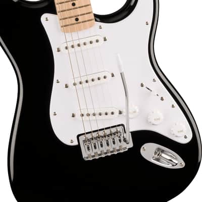 Squier Sonic® Stratocaster® Electric Guitar Pack, Maple Fingerboard, Black, Gig Bag, 10G - 120V image 6
