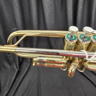 Getzen 300 Series Student Model Bb Trumpet w/ case image 12