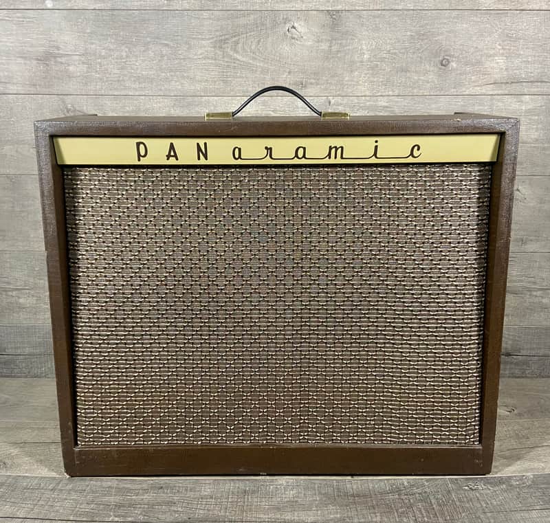 PANaramic (Magnatone) Custom 262 Super Vibrato - 1962 - 100% Original, Including Tubes! image 1
