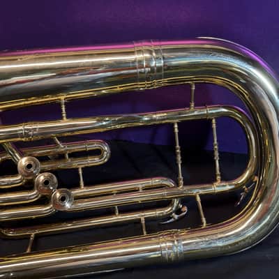 Conn Baritone Front detachable Bell - Lacquer image 12